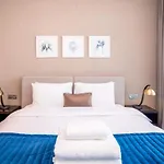 Studio With Canal View In Business Bay With Pool & Gym