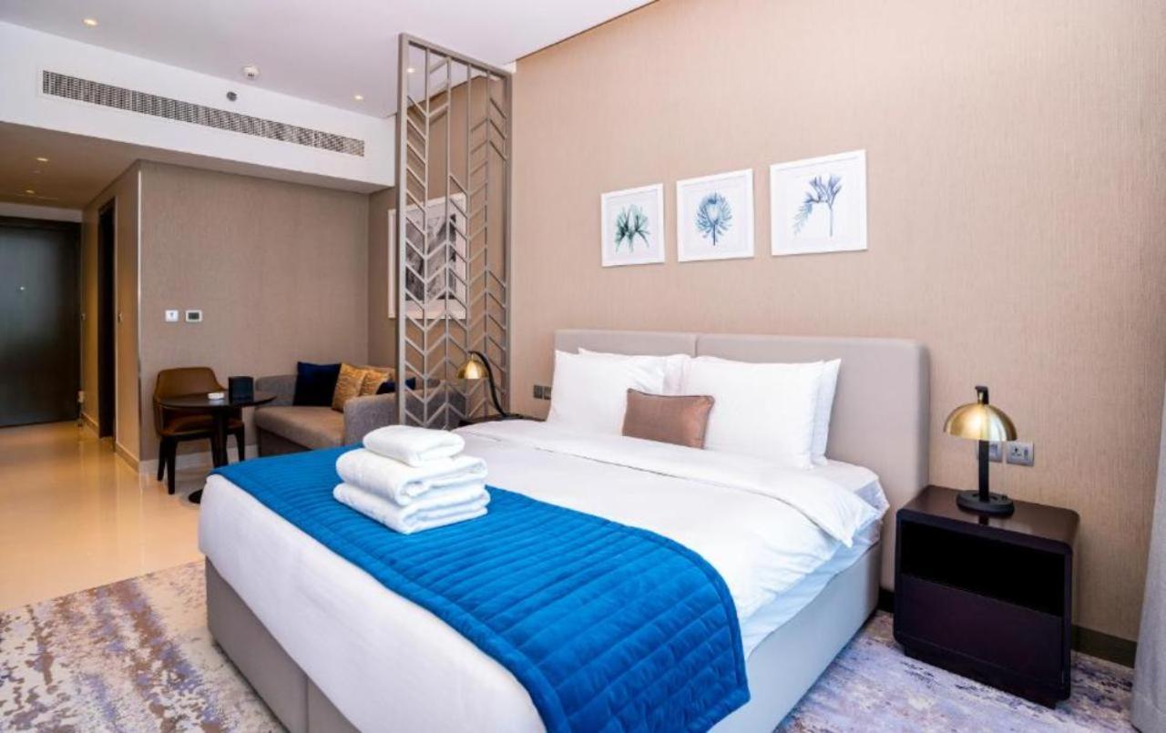 With Canal View In Business Bay With Pool & Gym